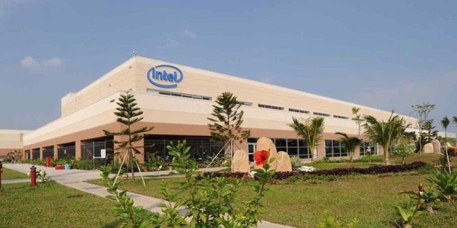 Xây nhà máy lắp ráp và kiểm định chip lớn nhất thế giới tại Việt Nam, đại bàng Mỹ tin tưởng chuyển giao 31 thiết bị quan trọng - Ảnh 1.