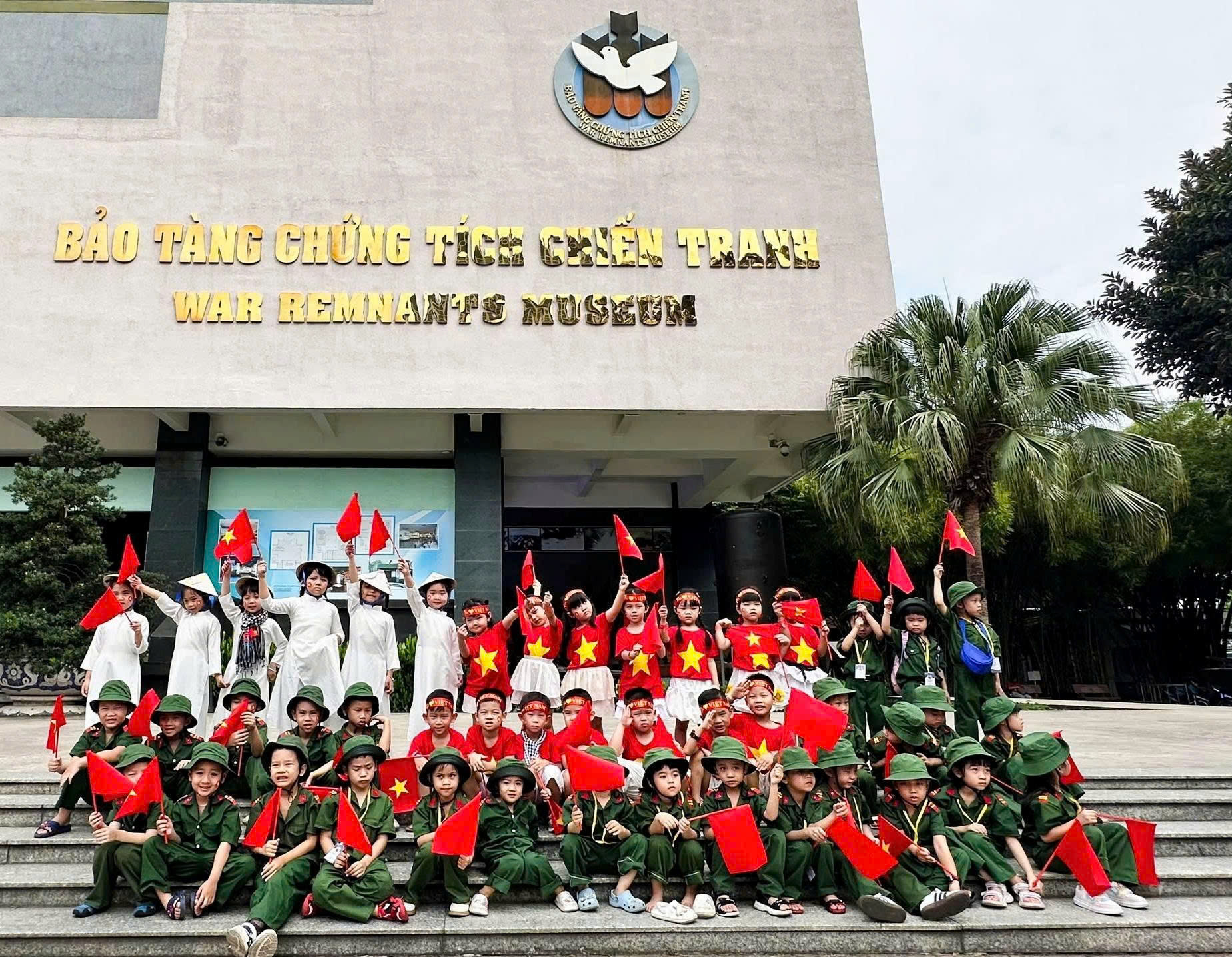 Tour-de-bảo tàng - Đi qua những ký ức Sài Gòn  - Ảnh 18.