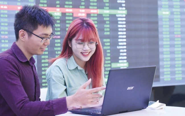 Bán ròng kéo dài, song dòng vốn ngoại vẫn kỳ vọng khởi sắc nhờ nâng hạng Bán ròng kéo dài, song dòng vốn ngoại vẫn kỳ vọng khởi sắc nhờ nâng hạng