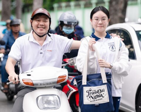 Thi vào lớp 10 TP.HCM buổi đầu tiên: Bắt đầu giờ làm bài môn Văn, chủ đề năm nay sẽ thú vị cỡ nào?