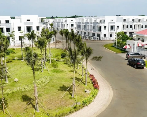Ngân hàng thu giữ hơn ngàn sổ đỏ để xử lý nợ xấu