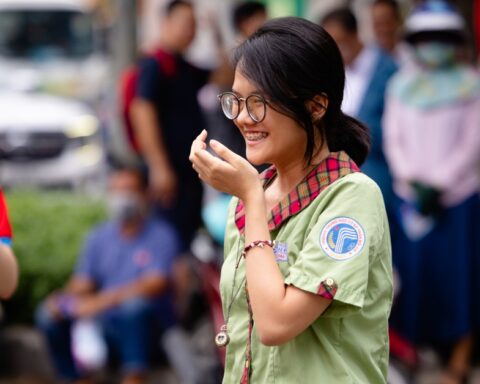 Thi vào lớp 10 TP.HCM buổi thứ 2: Bắt đầu làm bài môn Ngoại ngữ, cấu trúc đề mới, liệu còn “mưa” điểm 10?