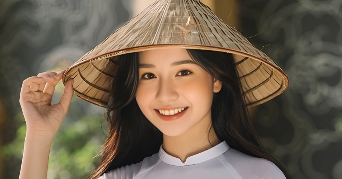 Trong tiếng Việt có một từ vừa là lời khen vừa là lời chê