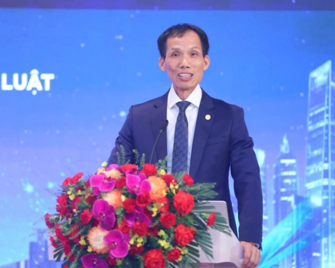 Thế giới cũng “choáng váng” khi biết: Người Việt lao động quần quật 30 năm, nhịn ăn uống…mới có thể mua 1 căn nhà giá trung bình