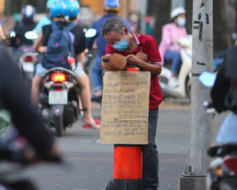 TPHCM: Vận động người dân không cho tiền người xin ăn