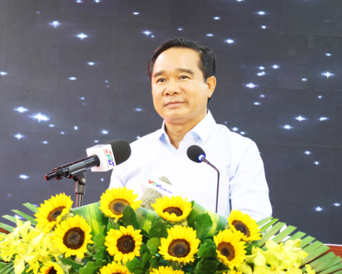 Chủ tịch TP.HCM: Sẽ biến những dự án ngủ quên thành nhà máy, công trình hiện đại