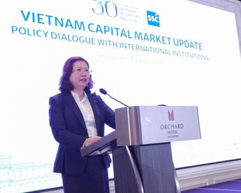 Tập trung “tháo gỡ” nhiều rào cản để thu hút nhà đầu tư chứng khoán