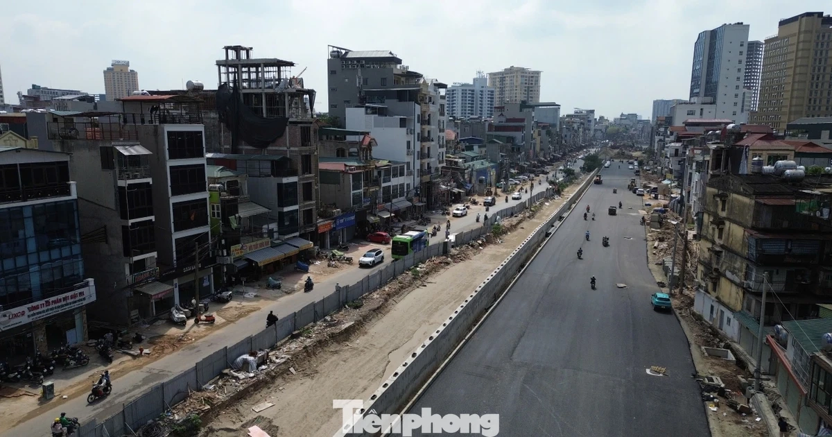 Cận cảnh 500m đường Vành đai 1 Hoàng Cầu – Voi Phục vừa hoàn thành thảm nhựa