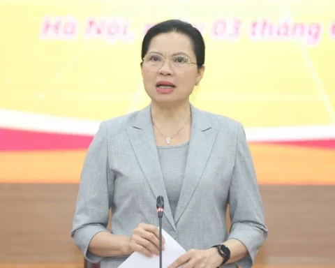 Bà Hà Thị Nga: Nếu không chuyển đổi số, chúng ta sẽ tụt lại phía sau