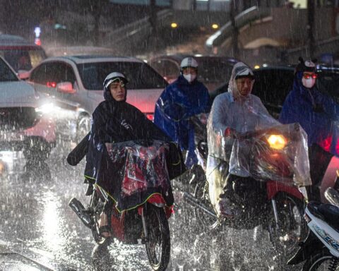 Chiều tối nay, miền Bắc mưa lớn