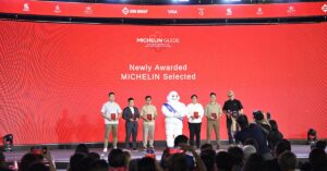 Michelin 2026 bùng nổ tranh cãi: Không hề có bánh mì trong danh sách Bib Gourmand, Bánh cuốn Bà Hoành lọt top gây khó hiểu