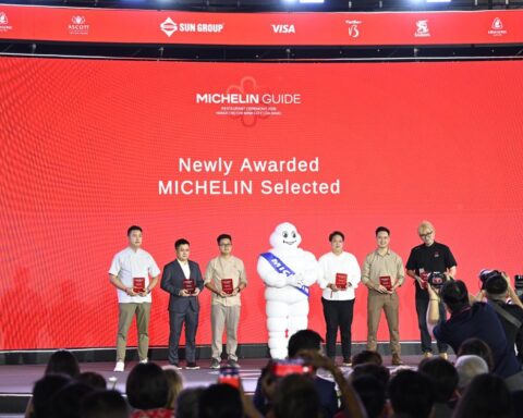Michelin 2026 bùng nổ tranh cãi: Không hề có bánh mì trong danh sách Bib Gourmand, Bánh cuốn Bà Hoành lọt top gây khó hiểu