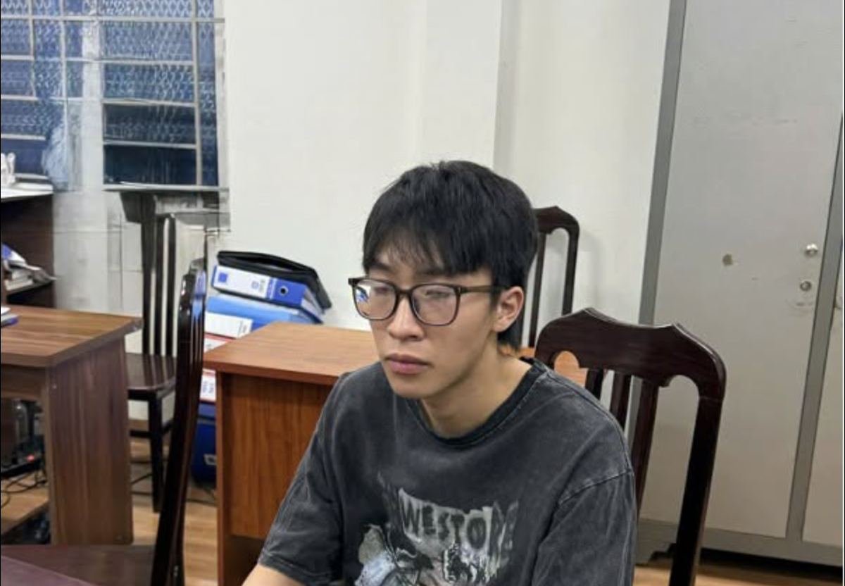 Tạ Duy Anh dùng chiêu mượn lại điện thoại sau khi cầm cố, thực hiện 4 vụ lừa đảo ở Hà Nội