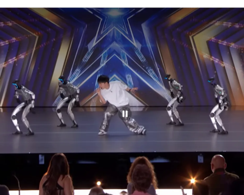 Robot hình người nhảy nhạc Lady Gaga trên sân khấu America’s Got Talent gây bão tại Mỹ