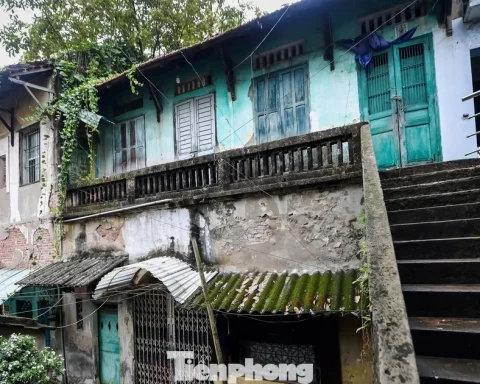 Rời chung cư ‘chờ sập’, người dân đến tạm cư tại khu nhà ở sinh viên