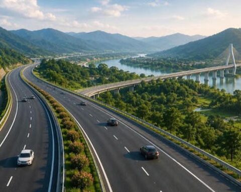 Bộ Xây dựng: Đề xuất mở rộng 15 đoạn cao tốc lên 6 làn xe bằng vốn đầu tư công