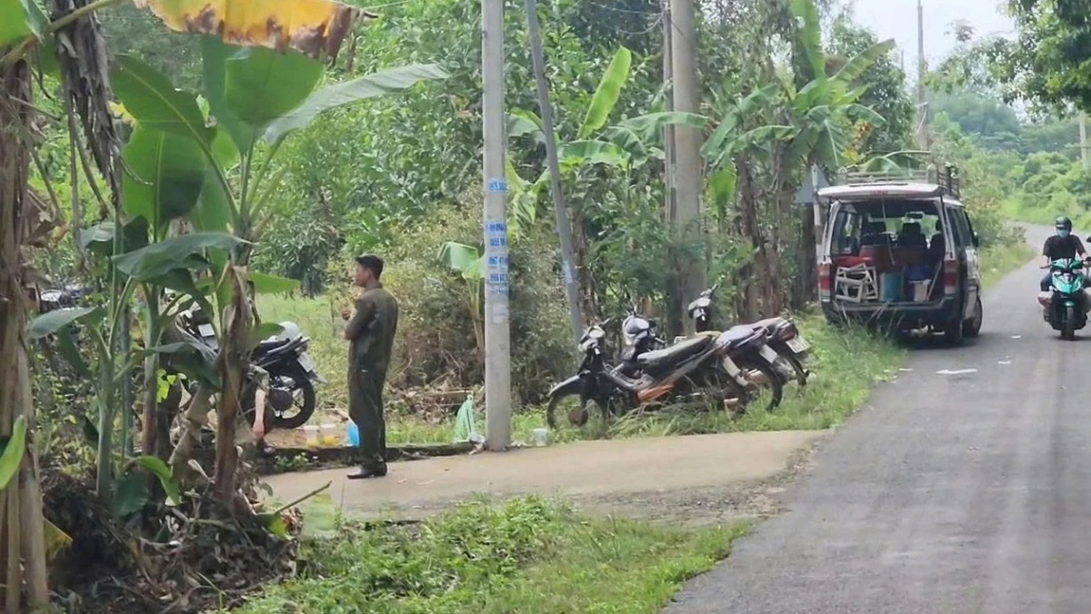 Cụ ông 80 tuổi tử vong trong nhà với nhiều vết máu, cửa bên ngoài bị khóa chặt đầy bí ẩn
