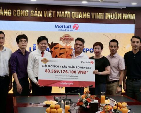 Người trúng Jackpot 83 tỷ đồng không đeo mặt nạ: “Ước mơ trúng Vietlott một lần để công khai danh tính”