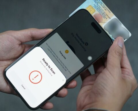 Sản xuất phần mềm ‘bẻ’ sinh trắc học ngân hàng, 5 đối tượng bị khởi tố