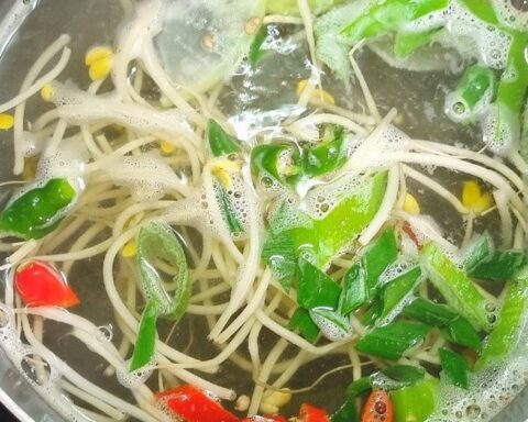4 loại rau củ mùa hè dễ “ngậm” hóa chất nhất chợ, đặc biệt là món đầu tiên!
