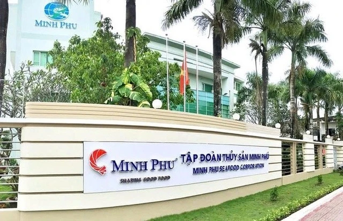 Lãnh đạo doanh nghiệp, cổ đông lớn đua nhau bán cổ phiếu