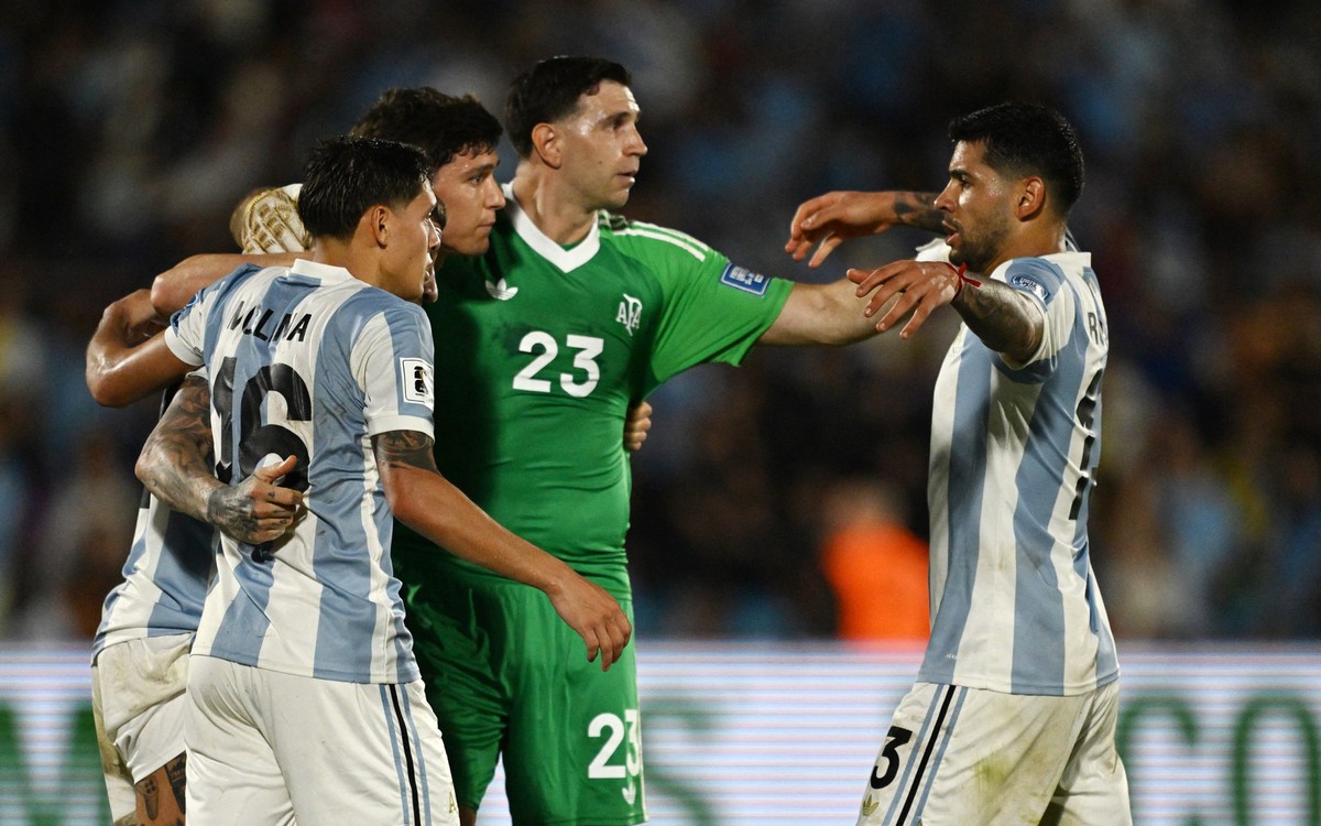 Cú sốc cho Argentina của Messi trước World Cup