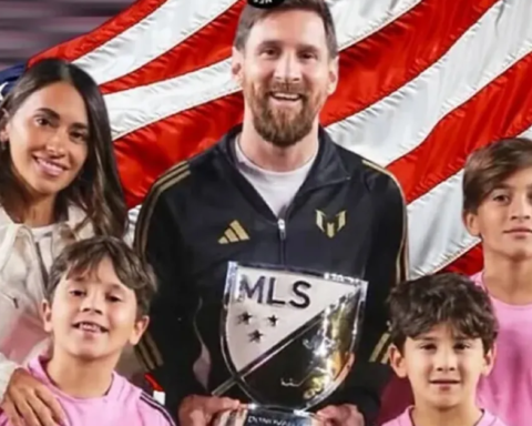 Ai làm lại Messi: Xây liền 3 căn biệt thự triệu đô đứng tên 3 cậu quý tử, “dát vàng” trên đường các con đi là có thật!