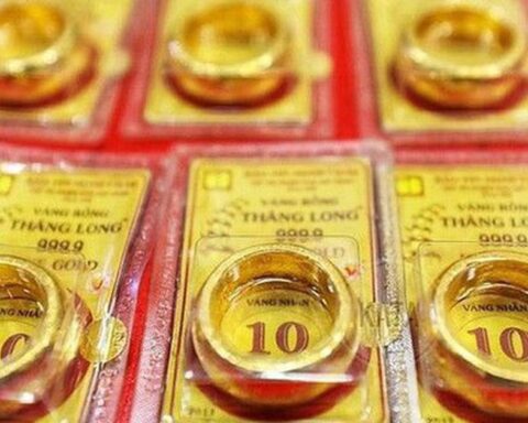 Việc nên làm ngay khi giá vàng giảm mạnh
