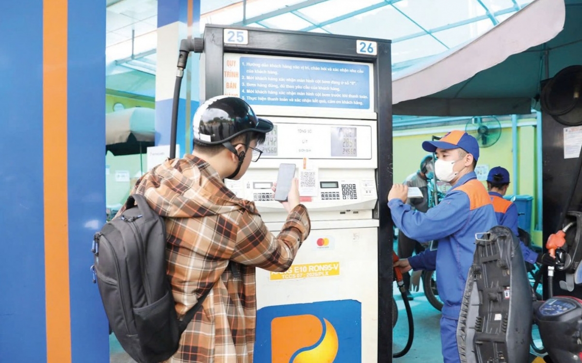 Sức ép và cơ hội mới từ chuẩn hóa công ty đại chúng