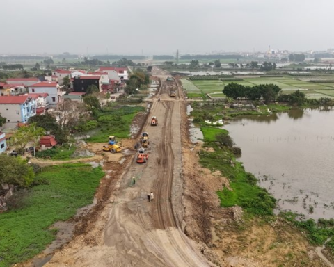 Bị thu hồi hơn 50% thửa đất để làm đường, chỉ được đề xuất bồi thường bằng tiền, người dân thắc mắc sao không được bồi thường bằng đất ở: Cơ quan chức năng nói gì?