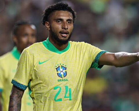 Pha “bẻ lái” không tưởng: Cầu thủ Brazil đang ngồi ăn cưới thì nhận “vé vớt” đi World Cup chỉ 4 ngày trước khai mạc