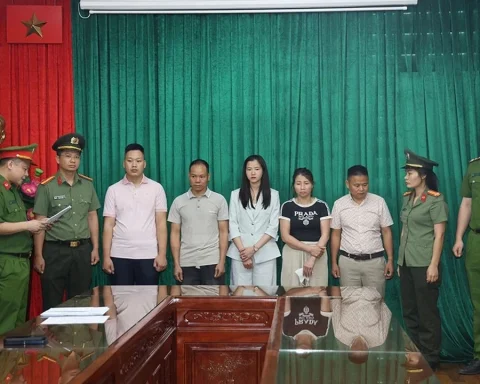Giả hồ sơ mua nhà ở xã hội, 5 đối tượng bị khởi tố