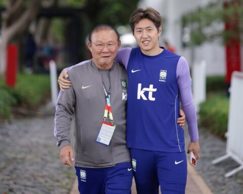 Khoảnh khắc gây sốt của ông Park Hang-seo và Lee Kang-in ở World Cup