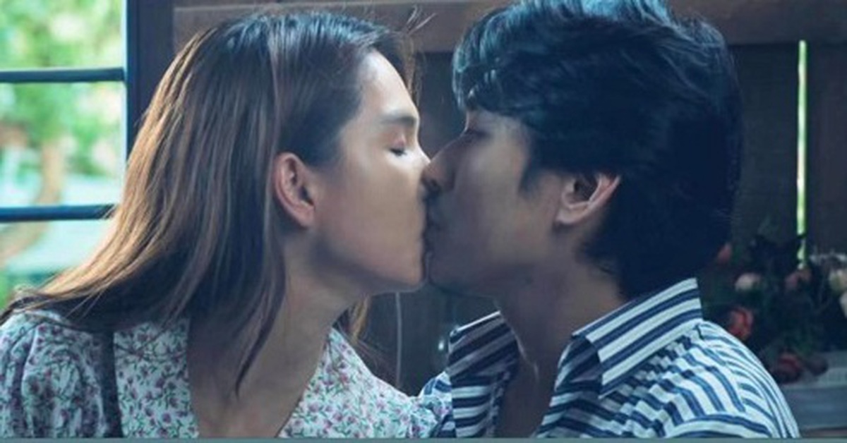 Đang hot clip Kiều Minh Tuấn và Ngọc Trinh tình tứ
