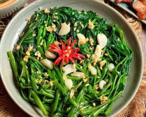 Không phải phở hay bánh mì: Việt Nam có món ăn siêu dân dã lọt TOP “ngon nhất Đông Nam Á”, mọc đầy quanh nhà