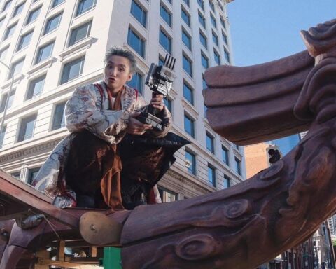 Sơn Tùng M-TP mất bao nhiêu tiền để chặn 1 ngã tư ở trung tâm Los Angeles quay mô hình chim Lạc?