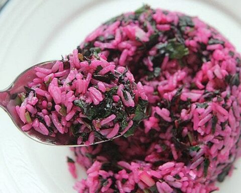 Không phải cần tây hay rau bina: Loại rau này mới được ví là “khắc tinh” của gan nóng, da sạm