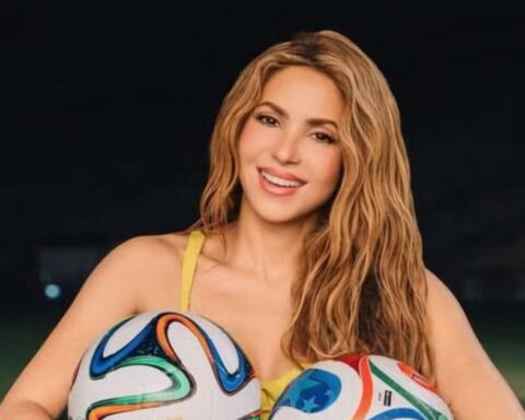 Shakira trở lại, World Cup lại gọi tên nữ hoàng
