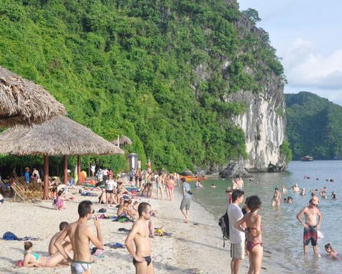 Không phải Mỹ Khê, đây mới là đại diện duy nhất của Việt Nam lọt top 100 bãi biển đẹp nhất thế giới