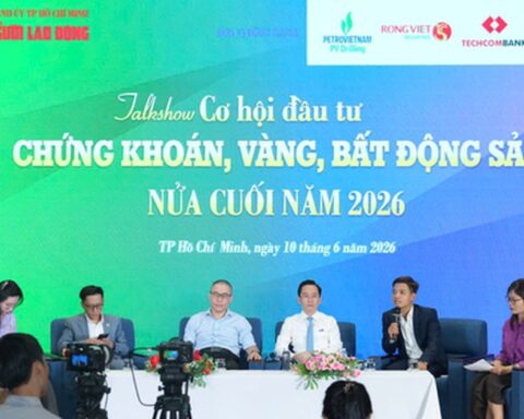 Kiên nhẫn với vàng, chứng khoán nửa cuối năm