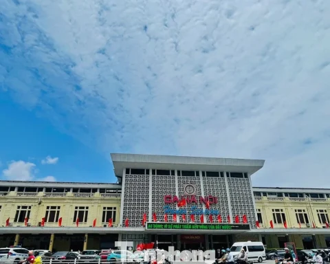 Ga Hà Nội hơn 120 năm