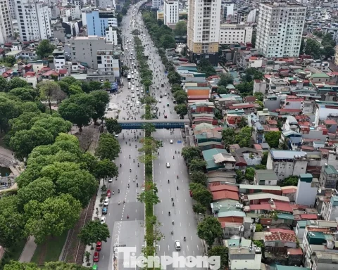 Cận cảnh khu vực sẽ di dời 110 hộ dân để làm bãi đỗ xe tĩnh trên đường Đại Cồ Việt