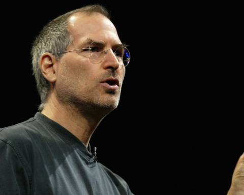 Sự thật ít người biết về Steve Jobs – cái tên xuất hiện trong đề Văn thi tốt nghiệp THPT đang gây bão MXH