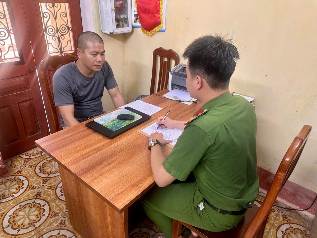 Phát hiện hàng trăm giao dịch từ 50.000 đồng đến 50 triệu đồng trong 17 tháng: Nguyễn Mạnh Hoàn SN 1989 bị khởi tố