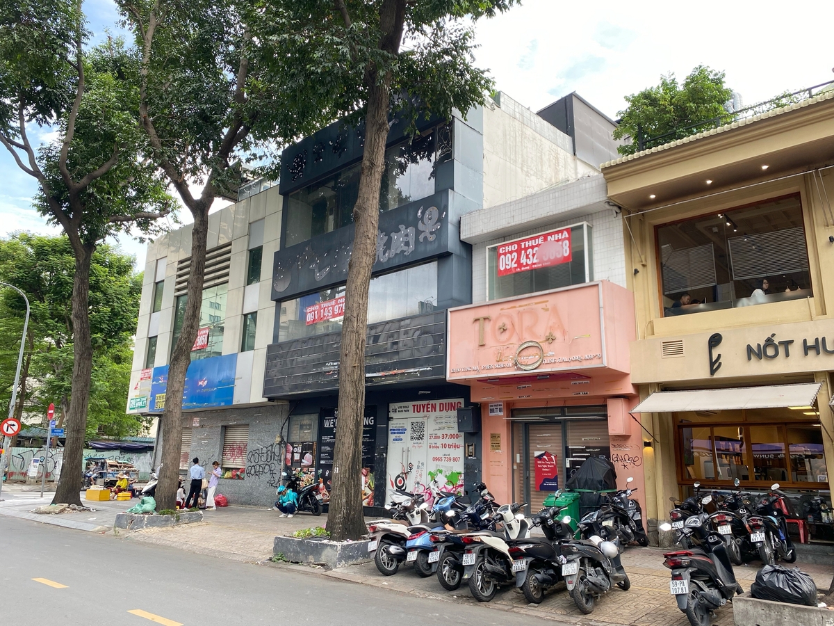 Nhà riêng ở TP.HCM rớt giá
