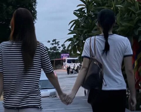 Hoa hậu Việt bị đồn hẹn hò nay công khai loạt khoảnh khắc thân mật