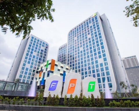 Khối ngoại thận trọng giải ngân, tiếp tục bán ròng cổ phiếu FPT