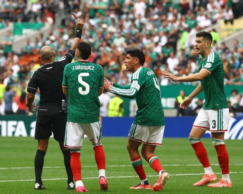 Khai màn World Cup 2026 “điên rồ” nhất lịch sử: 3 thẻ đỏ trực tiếp, Mexico phá “lời nguyền” trước Nam Phi!