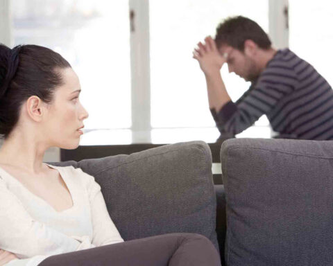 5 dấu hiệu cảnh báo nhiễm Chlamydia ở phụ nữ: Nhận biết sớm để phòng ngừa vô sinh