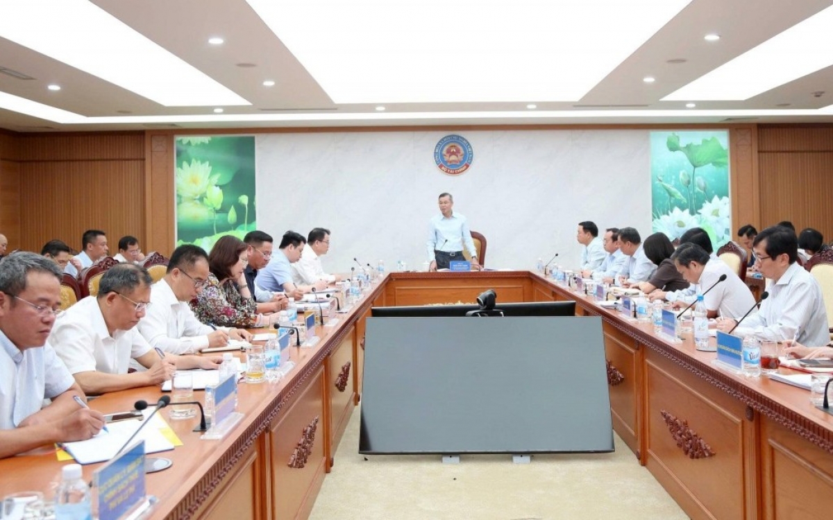 Bộ Tài chính tăng tốc hoàn thiện thể chế, ứng phó kịp thời các áp lực mới